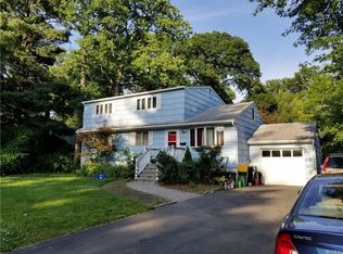 11 Inwood Dr, Spring Valley, NY 10977