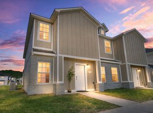 776 S Benchmark Ln, Fayetteville, AR 72704