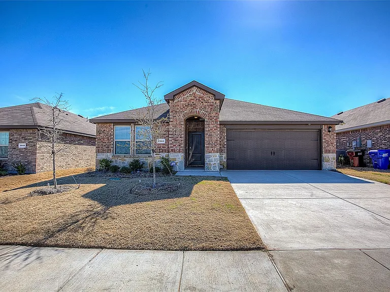 2912 Wooten Trl — Photo 2
