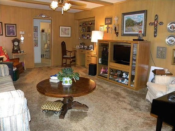 5th image of 6103 Town Hill Ln
