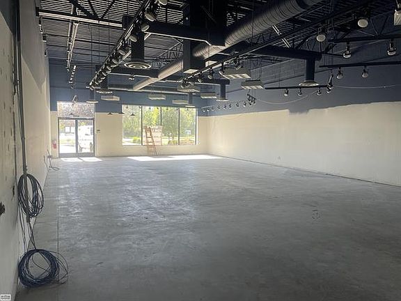 5th image of 50420 Van Dyke Ave