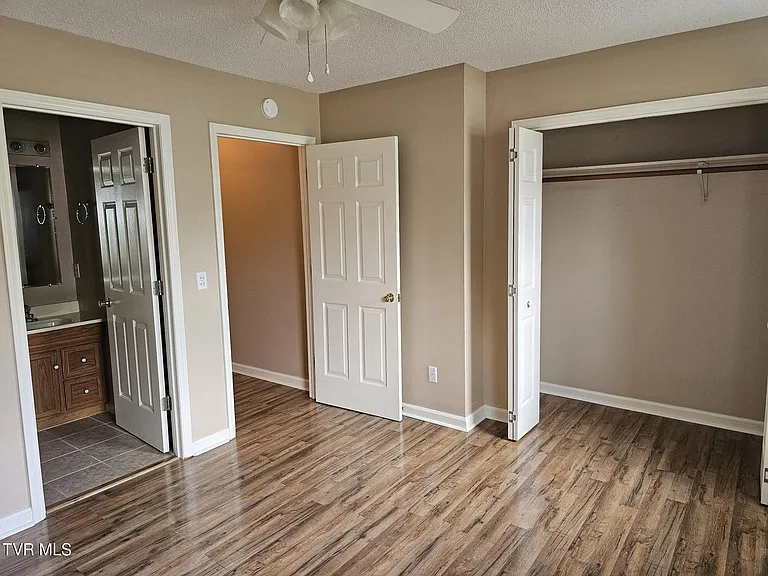 56 Tulip Grove Cir #1 — Photo 12