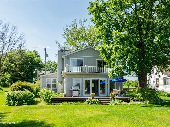 1308 River Terrace Dr, Johnsburg, IL 60051