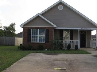 303 Strawbridge Ln, Bonaire, GA