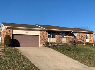 979 Richwood Cir, Hamilton, OH 45013