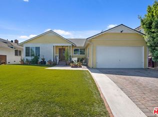 6736 E Wardlow Rd, Long Beach, CA 90808