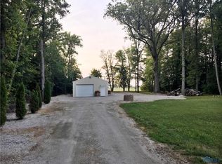 23119 W Elmdale Dr, Genoa, OH 43430