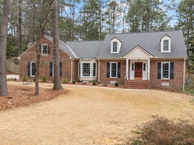 210 W Hedgelawn Way, Southern Pines, NC, 28387