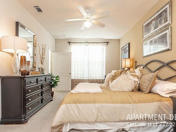 4th image of 14912 Westpark Dr #944