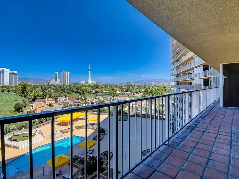 3111 Bel Air Dr #8E — Photo 41