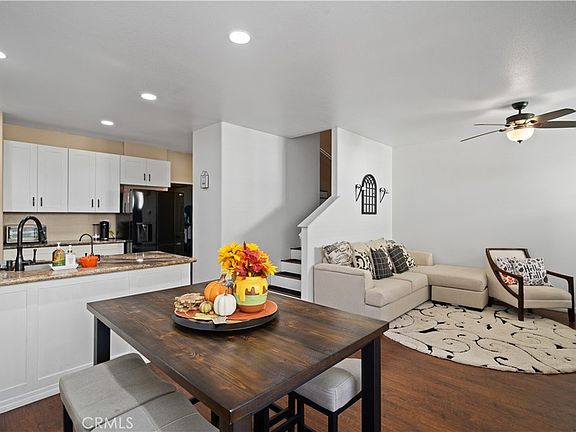 5th image of 41880 Davenport Way Unit C
