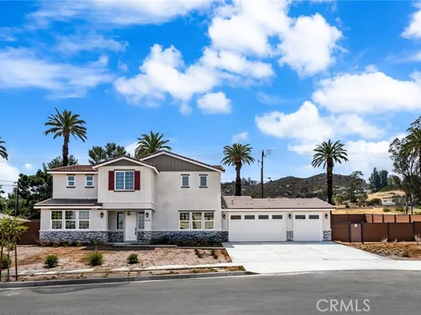 5978 Copperfield Ave, Riverside, CA 92506