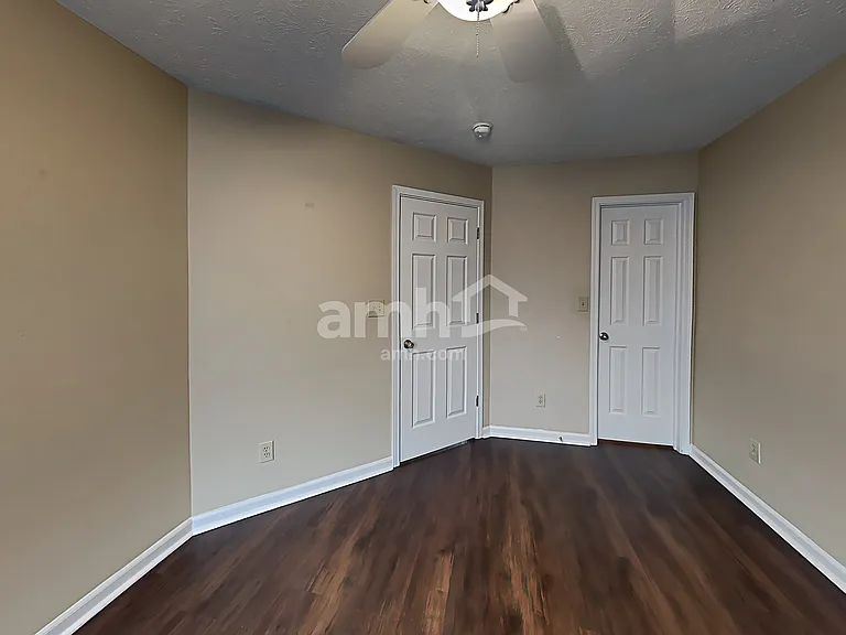 11532 Pegasus Dr — Photo 16