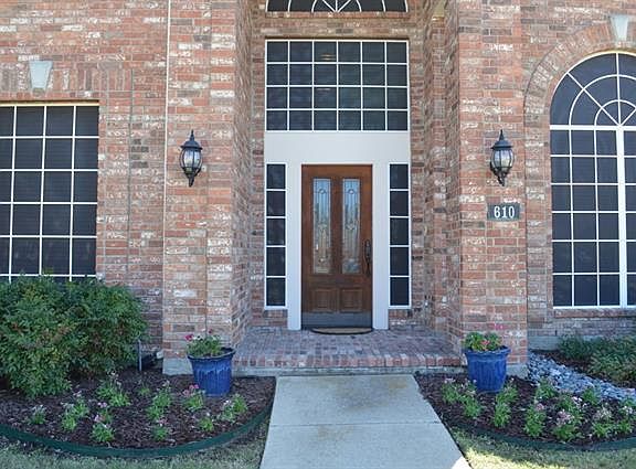 2nd image of 610 Lochness Ln
