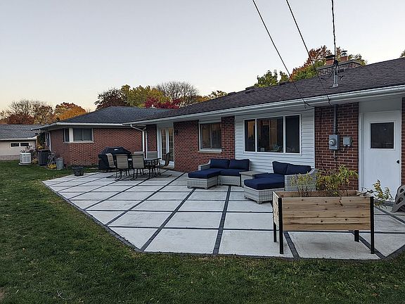 3rd image of 1224 Snyder Ave