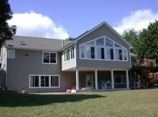 5949 S 4th St, Kalamazoo, MI 49009