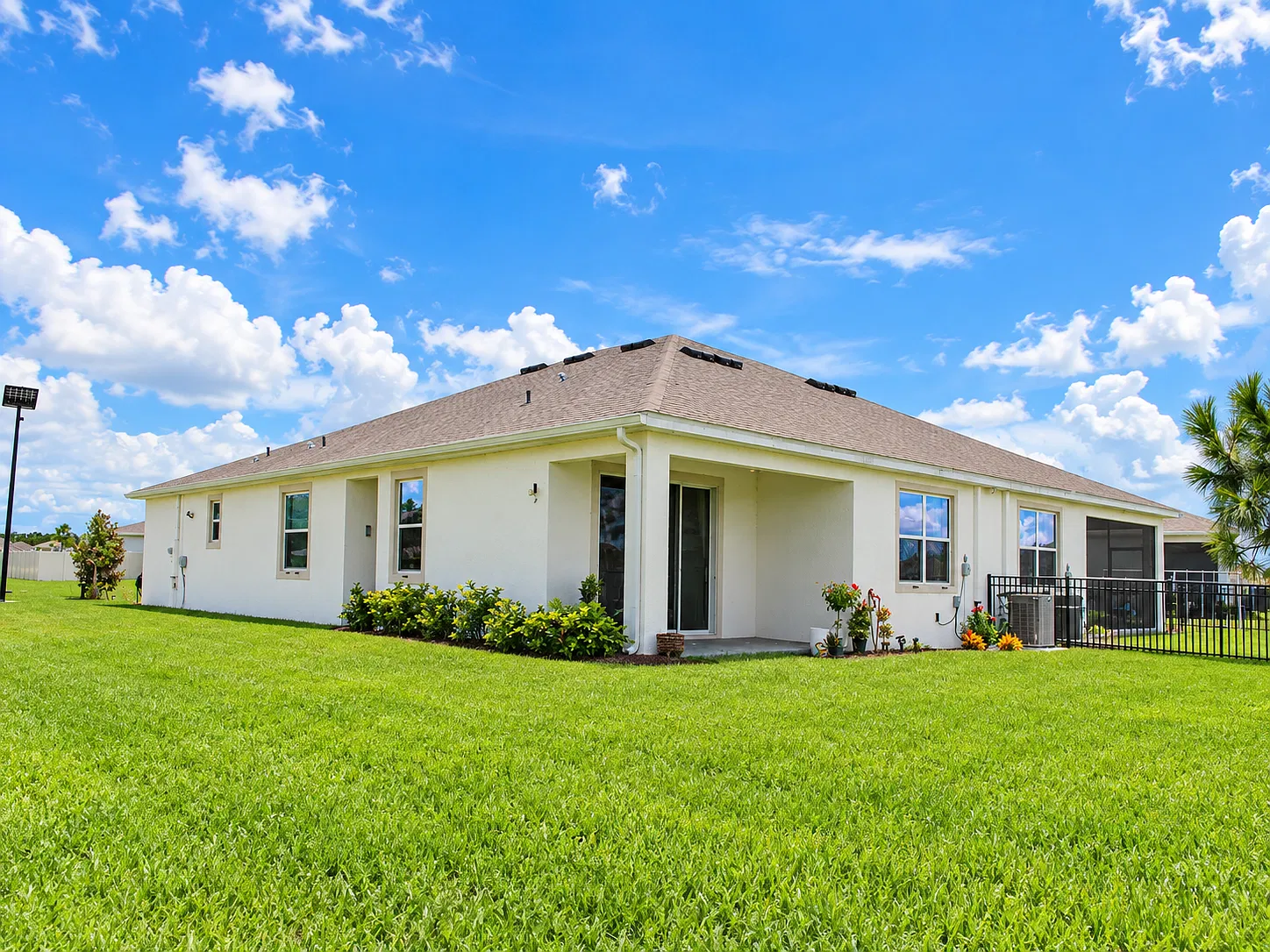 3 bed, 1564 sqft, $2,400 — Photo 3