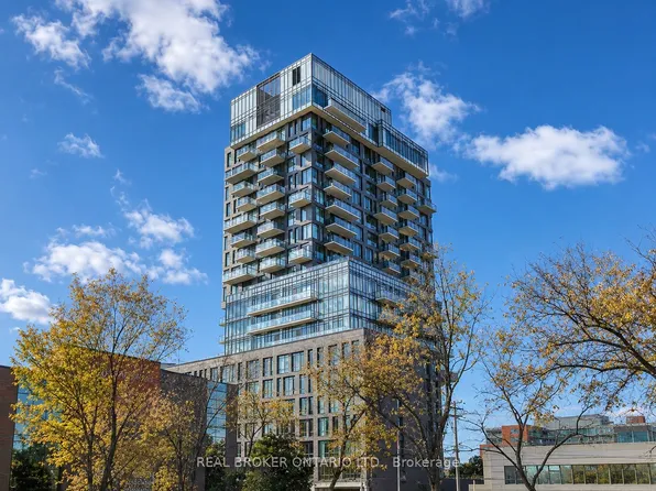 203 Catherine St #703, Ottawa, ON K2P 1J5