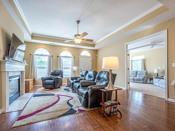 5th image of 10321 River Park Way