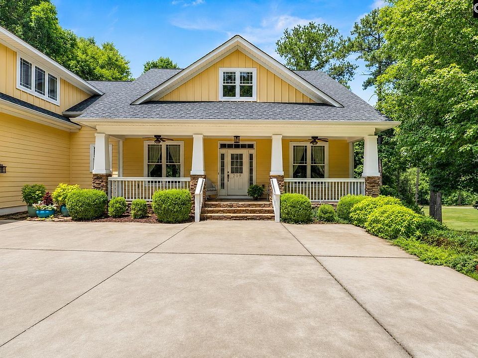 1st image of 209 High Pointe Dr