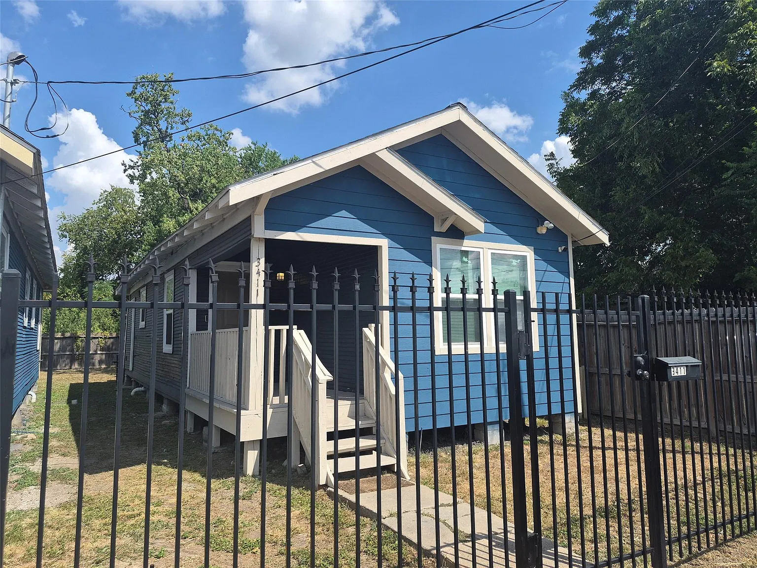 2 bed, 2.0 bath, 708 sqft, $1,450 — Photo 1