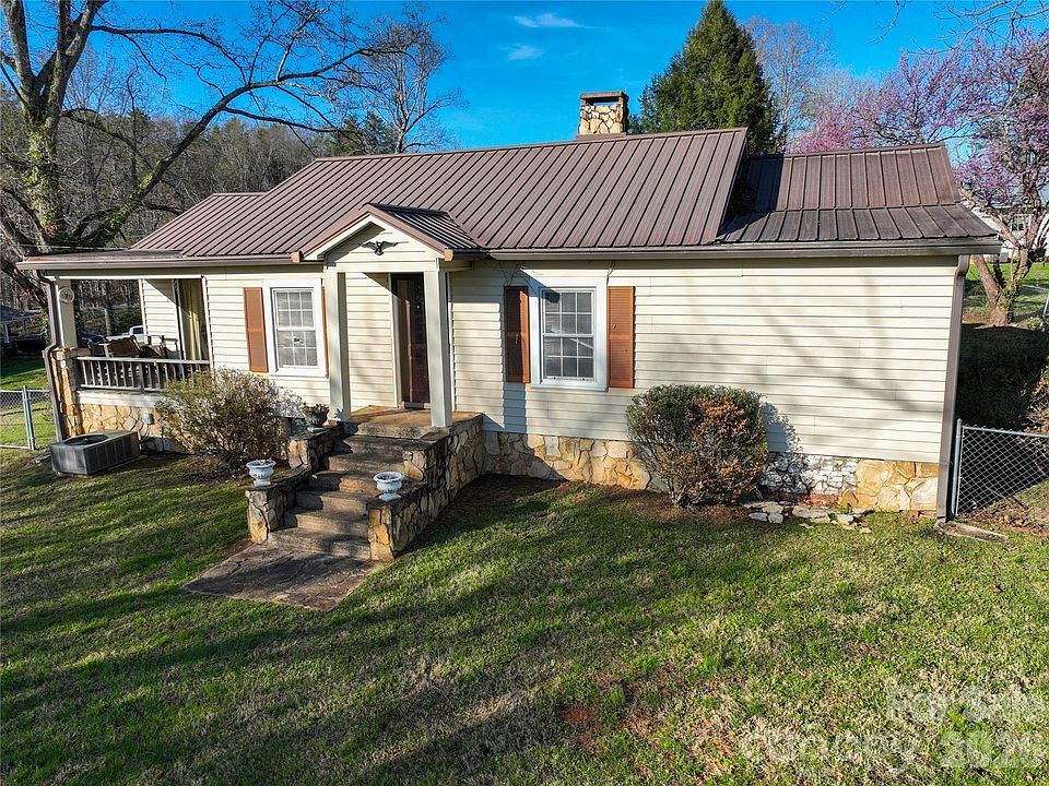 1st image of 1410 Omni Ln