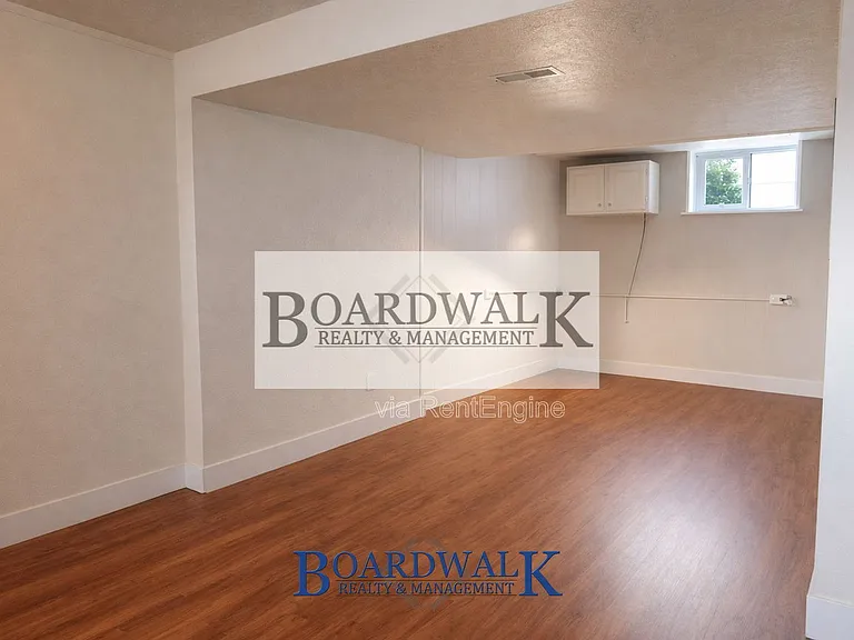 2725 S Lake St #2 — Photo 5