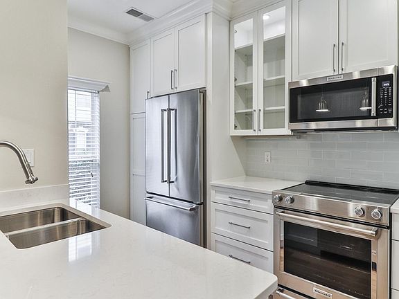 4th image of 2644 McKnight Crossing Ct