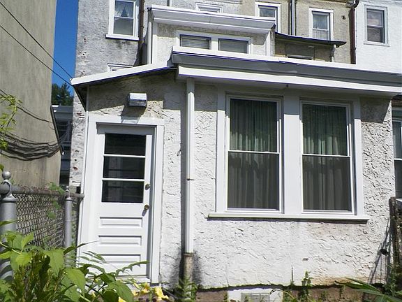 5th image of 3562 New Queen St