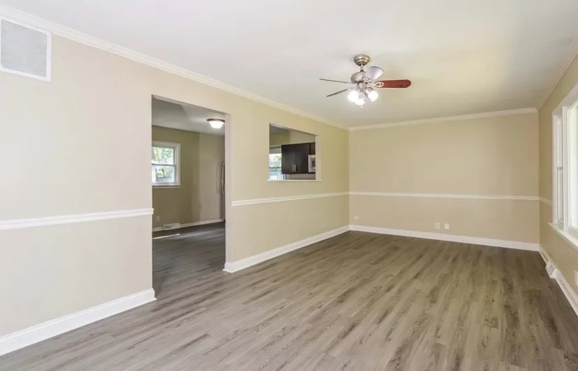 1233 S Lawler Ave