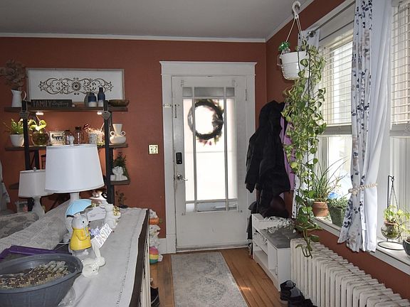 5th image of 107 Grove Street