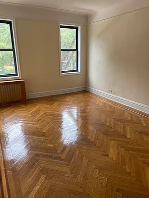 Rented by Contact Realty | media 4