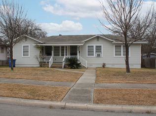 2825 W Woodlawn Ave, San Antonio, TX 78228