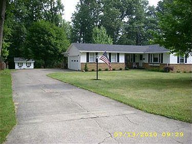 1st image of 746 Crestview Dr