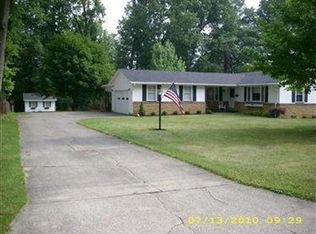 746 Crestview Dr, Youngstown, OH 44512
