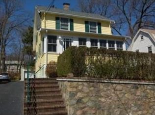 19 Buena Vista Rd, Arlington, MA 02476