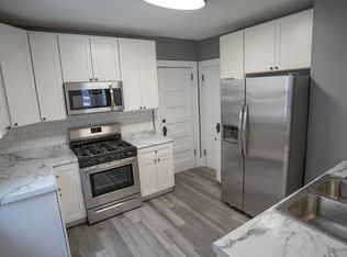 996 Marshall Ave, Saint Paul, MN 55104