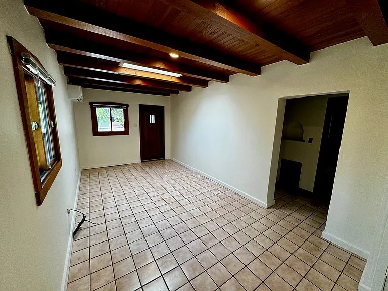 303 Artist Rd — Photo 5