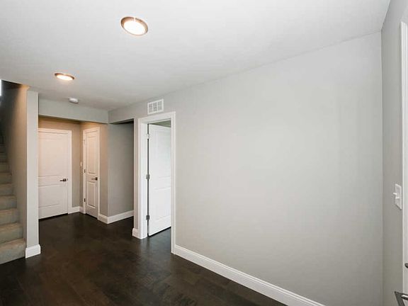 4th image of 8019 Central Park Dr
