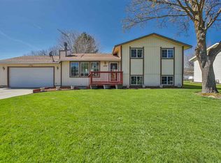 4715 N Genoa Rd, Otis Orchards, WA 99027