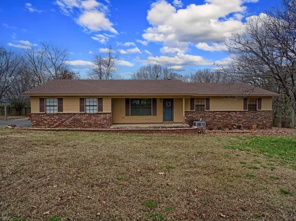 1221 S Palmer Rd, Clarksville, AR 72830