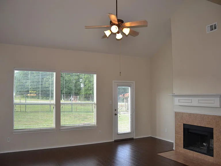 3305 Ocean Dr — Photo 11
