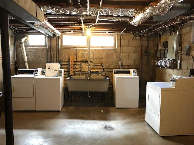 611 E Henry Clay St #3 — Photo 4