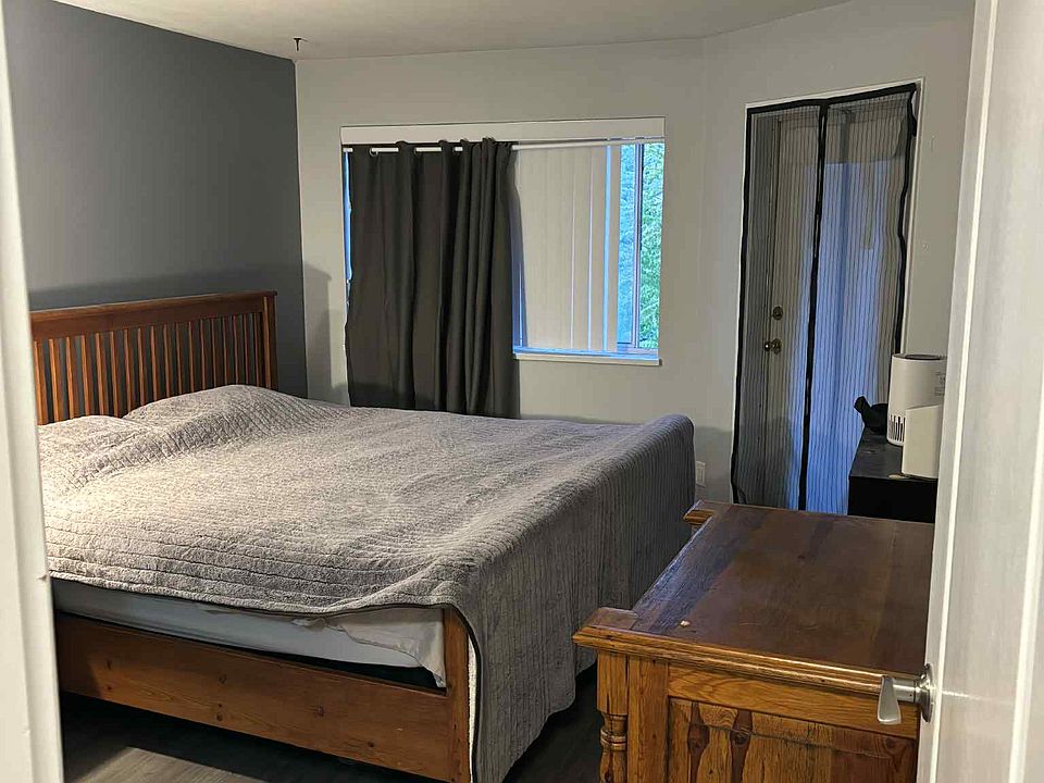 Master bed
