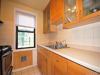 3rd image of 8401 Main St APT 322