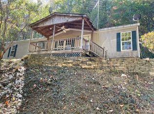 174 Jenkins Cv, Robbinsville, NC 28771