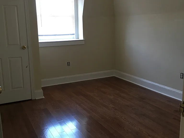 1300 Saint Paul St #10 — Photo 7