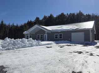 37 Raspberry Ct, Lunenburg, NS B4V 0S5