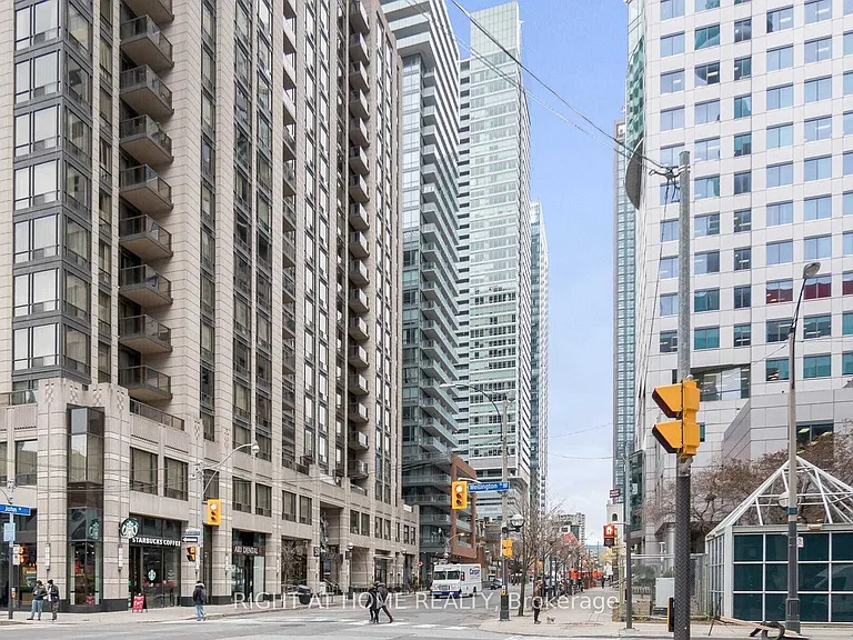 8 Mercer St #1903 — Photo 25