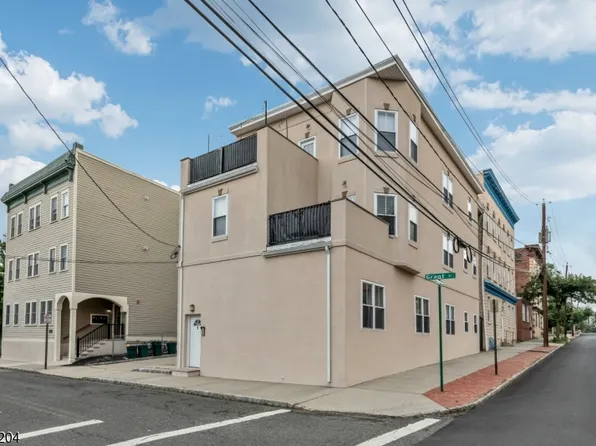 1 Grant St #1, Montclair Twp., NJ 07042